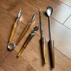 Elegant Brown Handle Bar Tool Set